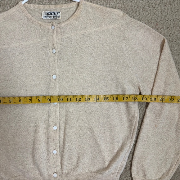 Vintage Oatmeal 1960s 1970s Cardigan Sweater XS S - Picture 5 of 7